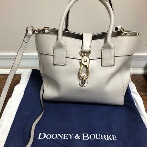 Dooney & Bourke purse